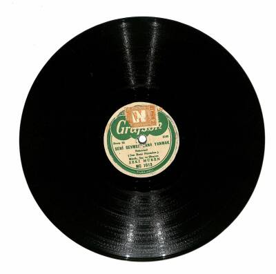 Zeki Müren - Ham Meyvayı Kopardılar Seni Sevmek Sana Yanmak TAŞ PLAK (106.5) PLK22537 - 2